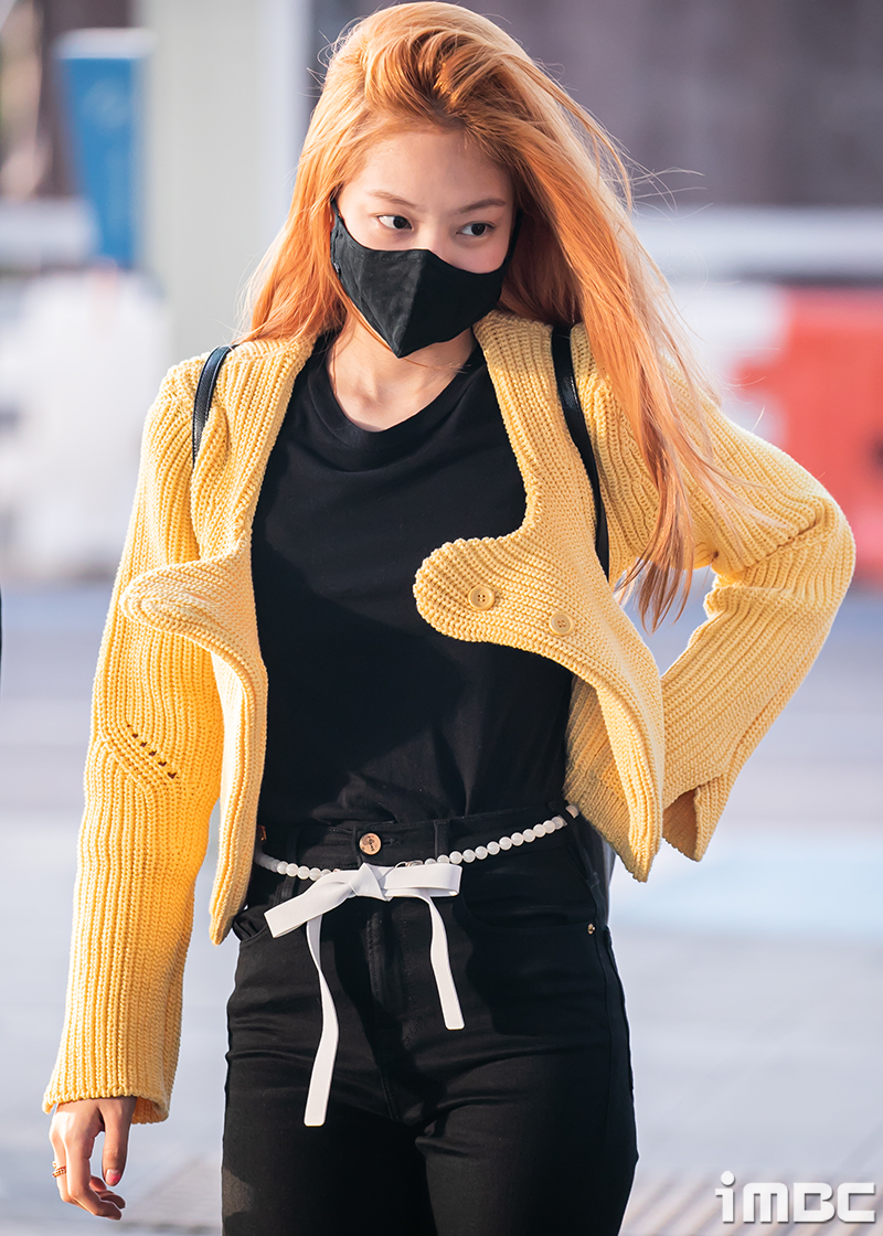 Love BLACKPINK Jennie's Recent Yellow Airport Fashion? Here are the Pieces  & Final Price of Look | KpopStarz