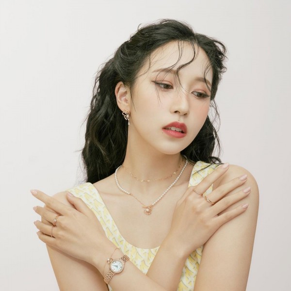 TWICE Mina Transforms into 'Goddess' in Latest 'PSYCHE Collection' for Luxury Brand