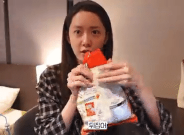Girls' Generation Yoona Draws Attention for Her Unique Snack Tip