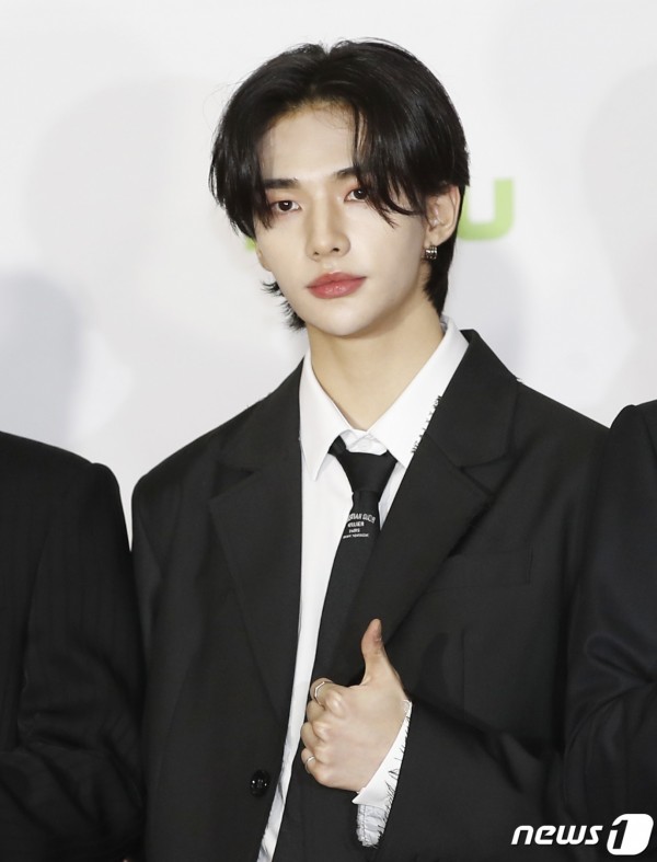 Stray Kids' Hyunjin tears up at concert: 'I still don't understand