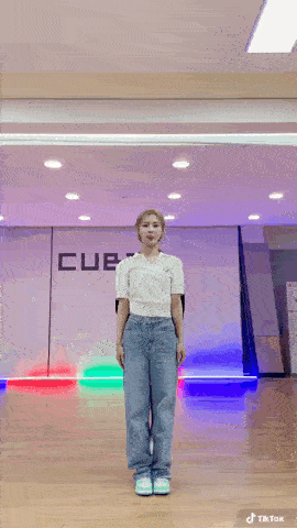 (G)I-DLE Miyeon, Actor Na In Woo Gain Attention for Webtoon-Like Height Difference