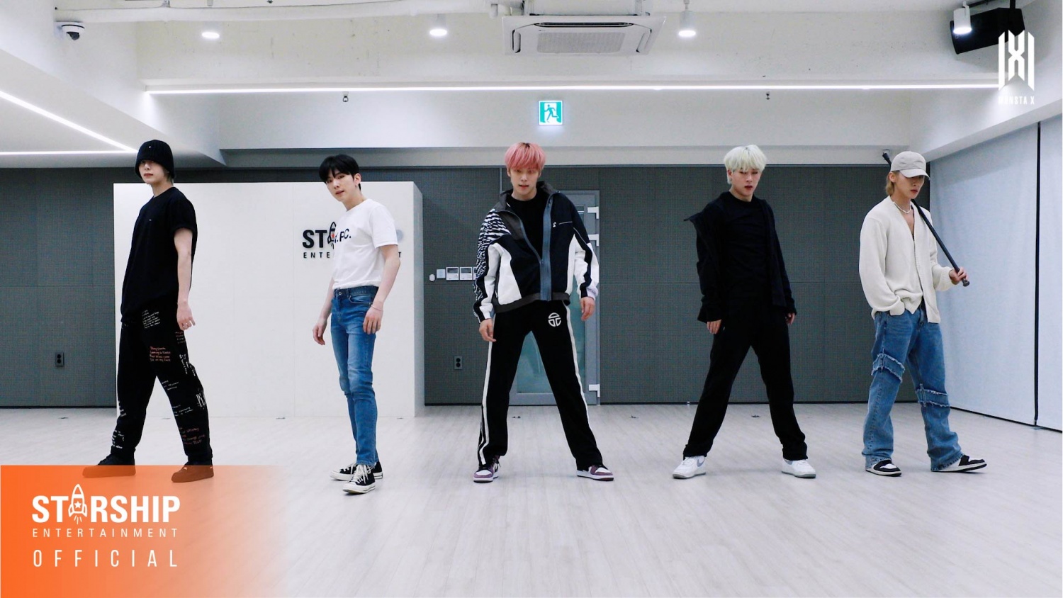 MONSTA X unveils moving version of new song 'LOVE' choreography video... sexy mood
