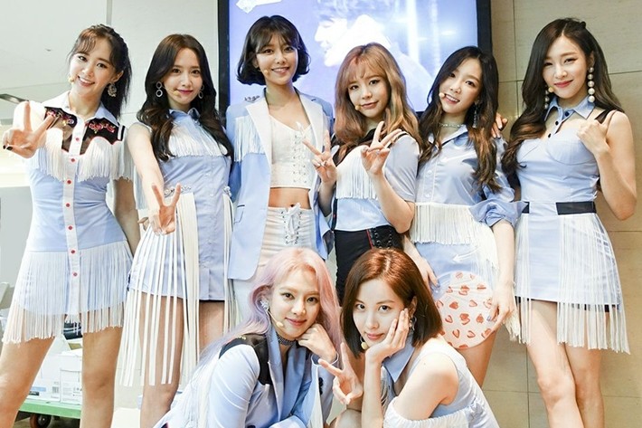 Girl's Generation Confirmed to Make Full Group Comeback