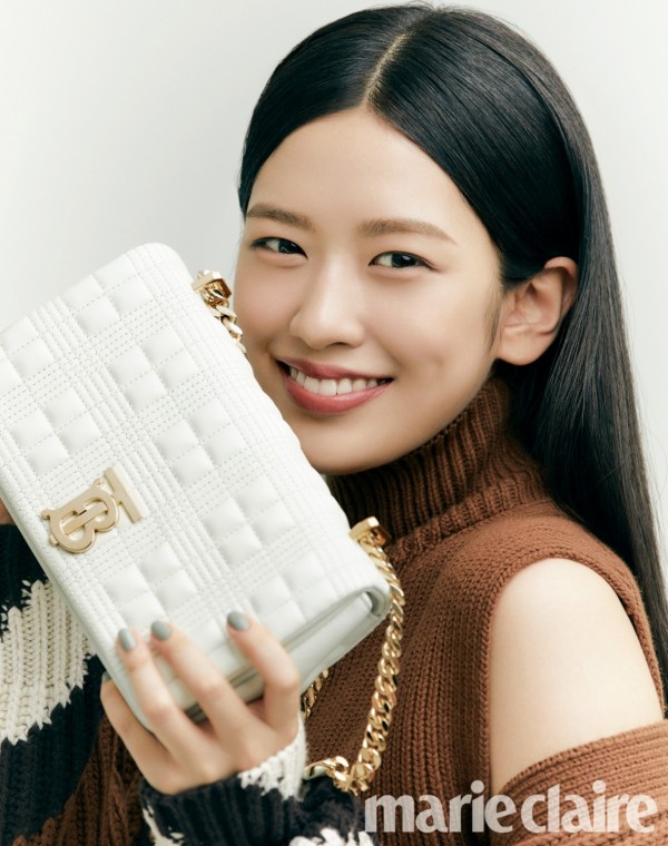 IVE Ahn Yujin para Marie Claire Corea Edición de junio de 2022