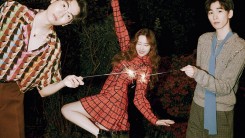 Sunmi releases a pictorial with her two warm brothers