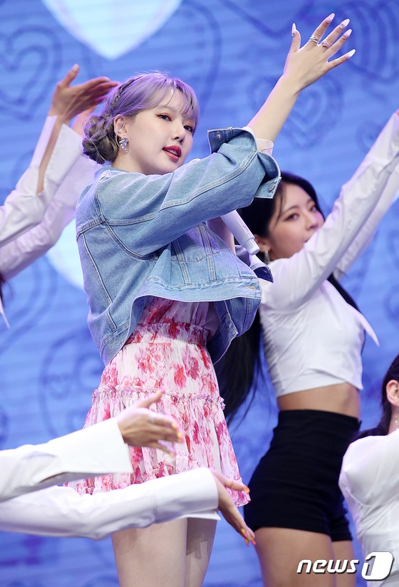 Cute and lively Yerin's stage