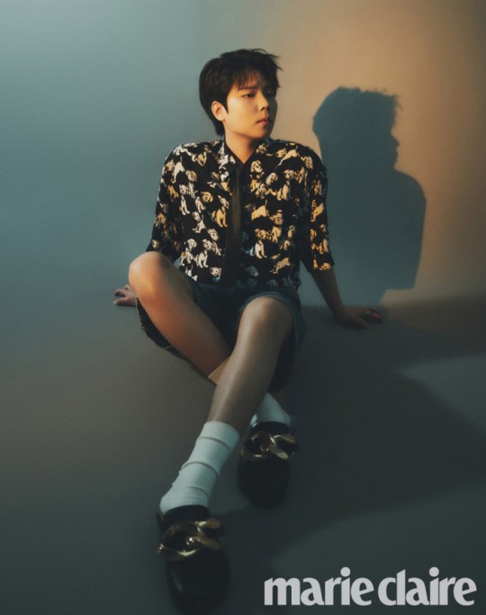 Jung Seung-hwan Displays Vibrant Aura in 'Marie Claire'
