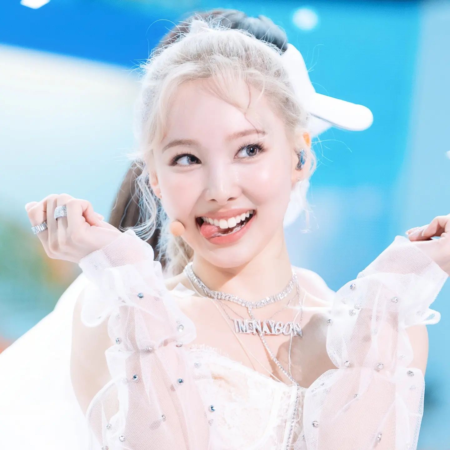 TWICE Nayeon, a strong body without belly fat… See-through bra top is also perfectly digested