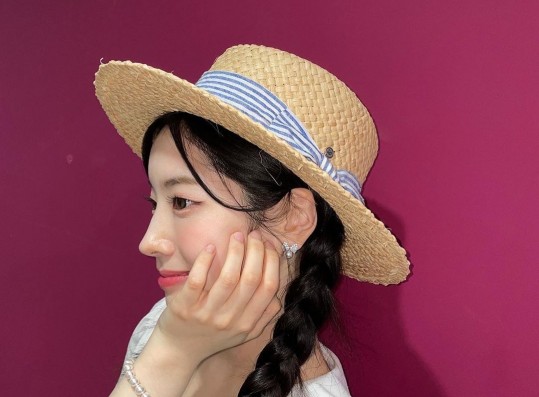 TWICE Dahyun, proud of Everest-class nose... Summer Queen with Marine Look