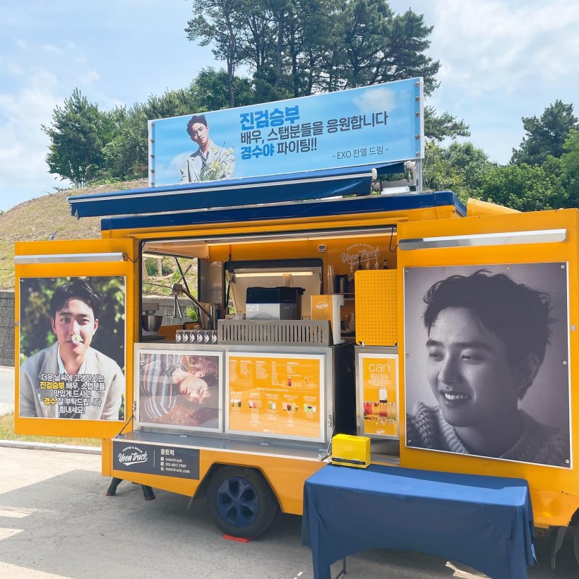 EXO Chanyeol Coffee Truck for DO