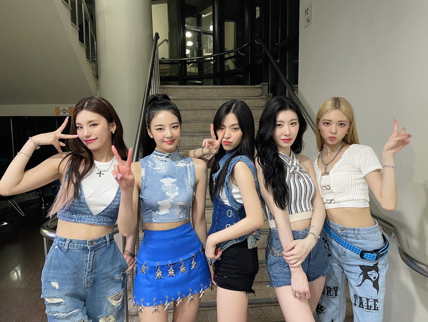 ITZY "Comeback after 10 months, high expectations... High level of completion"
