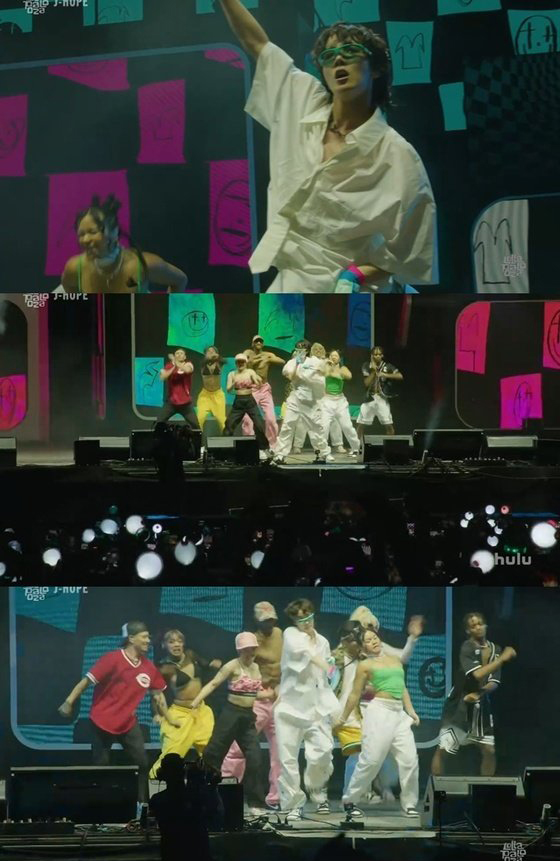 'Lollapalooza Chicago' J-Hope arranges and performs 'Dynamite'... 'swarm'