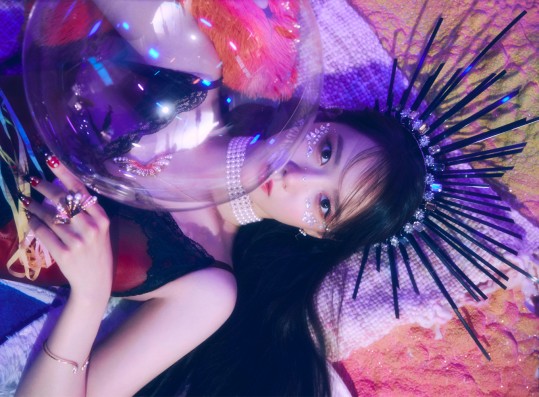 Girls' Generation puts healing in their 7th regular album... Sunny Yoona personal teaser 'Goddess'