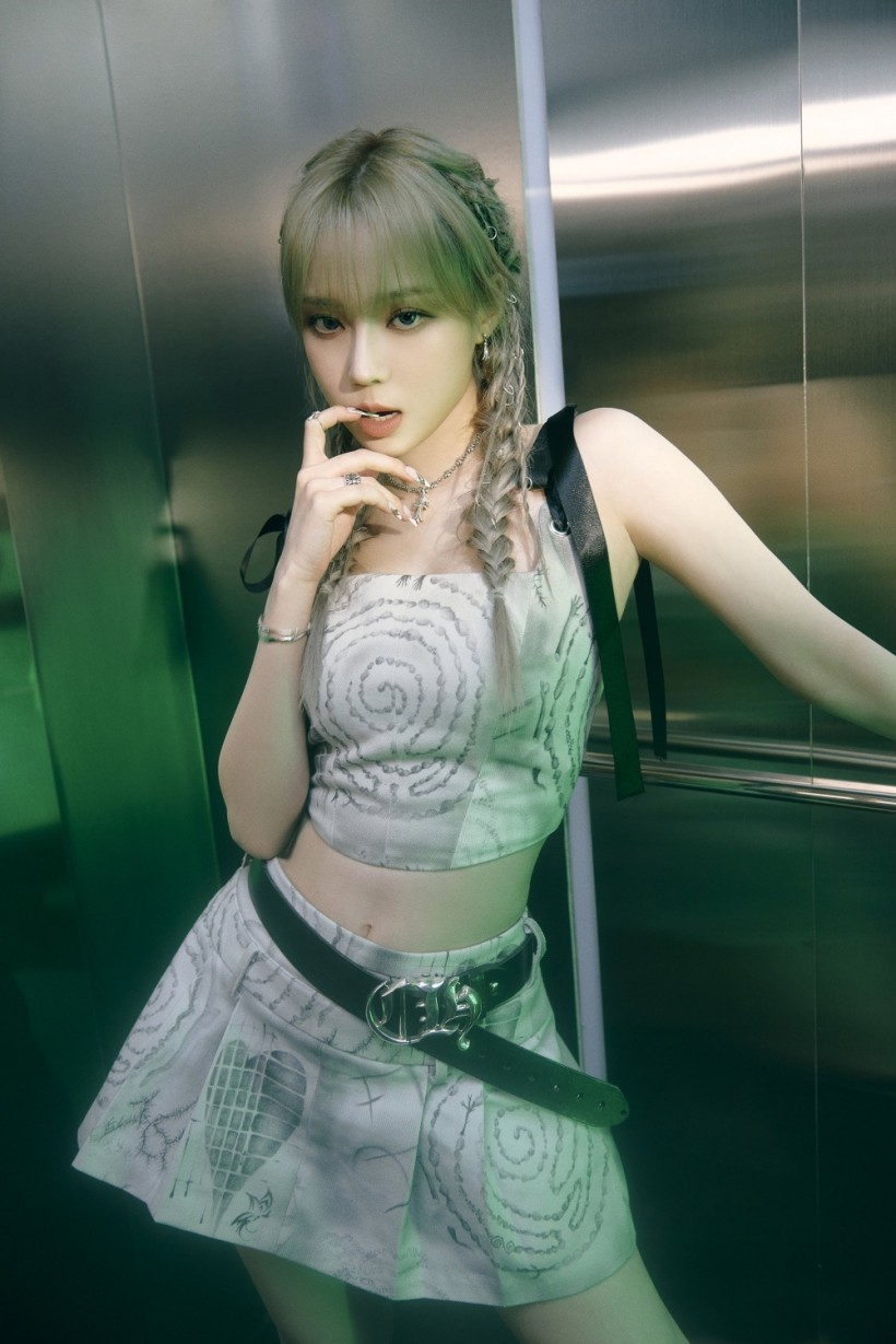 aespa Winter Spotted in Lotte World—Here’s Why She Earned Praise