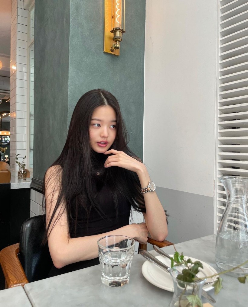 IVE Jang Wonyoung Becomes Hot Topic for Luxurious Gifts From Fans— Here's Why