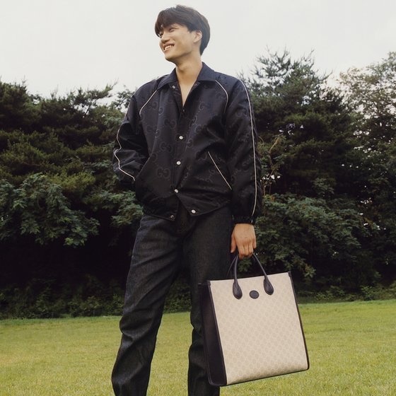 Kai, equipped with Chuseok commemorative luxury items… cool autumn man