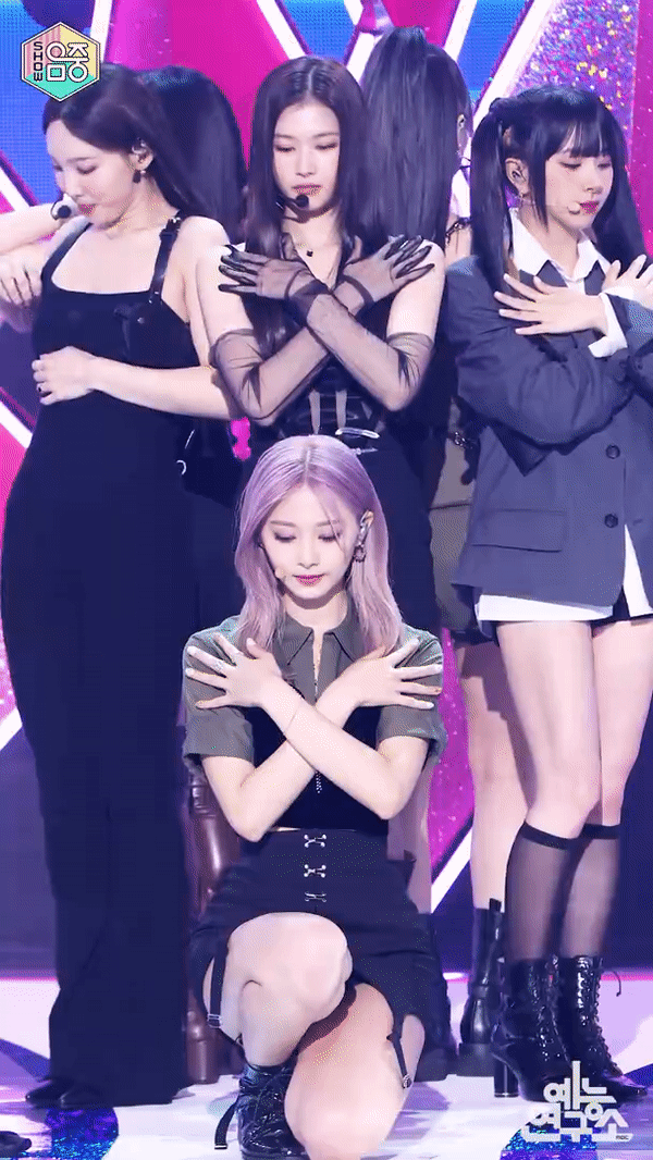 TWICE Nayeon Garners Applause for Professionalism—Here’s What Happened