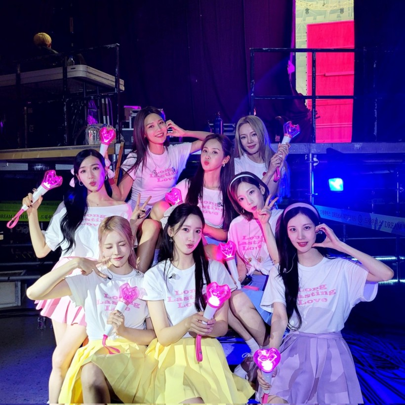 Girls' Generation Wraps Up Fanmeet, Goes Beyond Time Limit