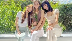 'Debut D-7' mimiirose, 'Awesome' concept photo released... flower in full bloom