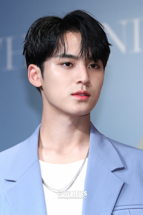 SEVENTEEN Mingyu and S.Coups reportedly at clubs in the US