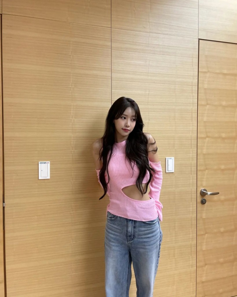 Yoo Jae Suk Nags Lee Mijoo For Wearing 'Revealing' Clothes– Here's Idol's Outfit