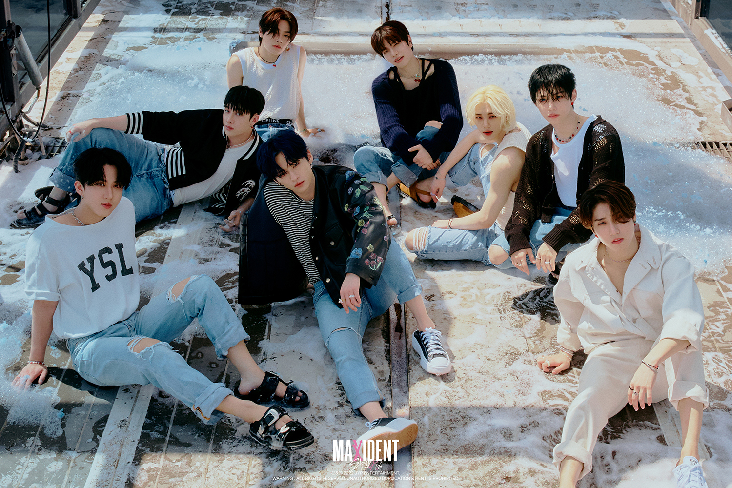 Stray Kids, new concept photo… 8 people, 8 colors, full of excitement, how to express youth
