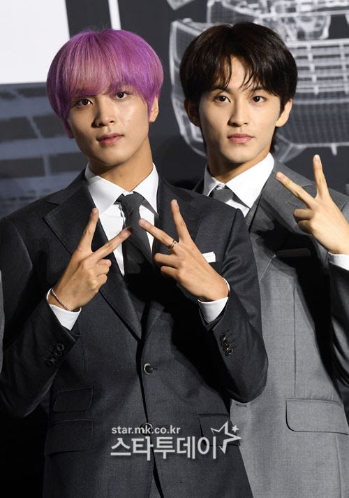 Haechan (left) and Mark (right)