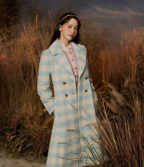 Im Yoon-ah, a princess in a pampas grass field... elegant + dreamy