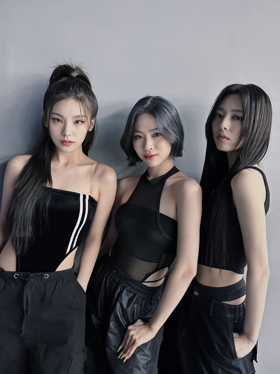 Confidence is attractive... ITZY releases 'Cheshire' today