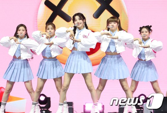 CSR, the joy of winning first place on 'Music Bank' after 4 months of debut