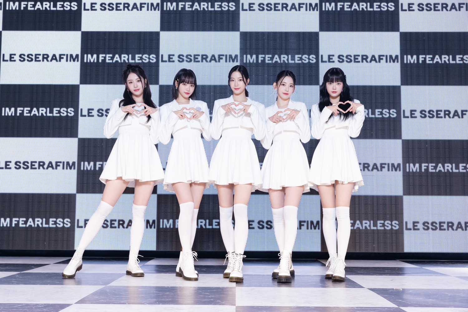 LE SSERAFIM releases Japanese debut single... Line Music real-time MV chart No. 1