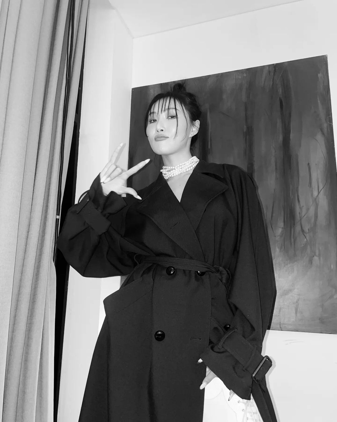 Hwasa, a majestic model force.. The pose is also 'HIP'