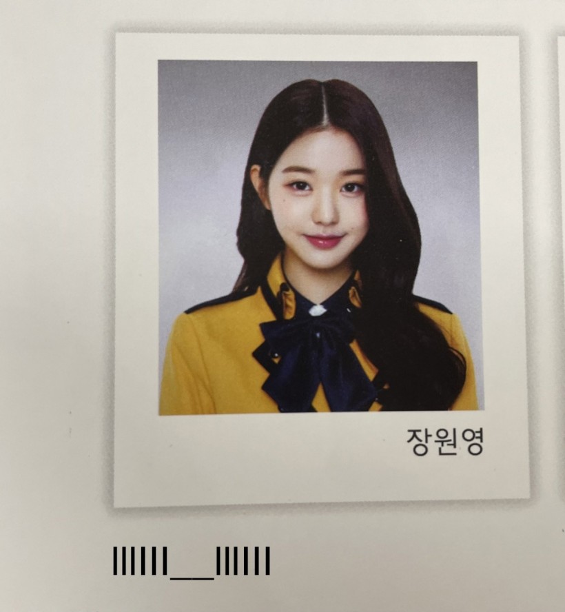 IVE Jang Wonyoung Makes People Gasp With Her Graduation Photos