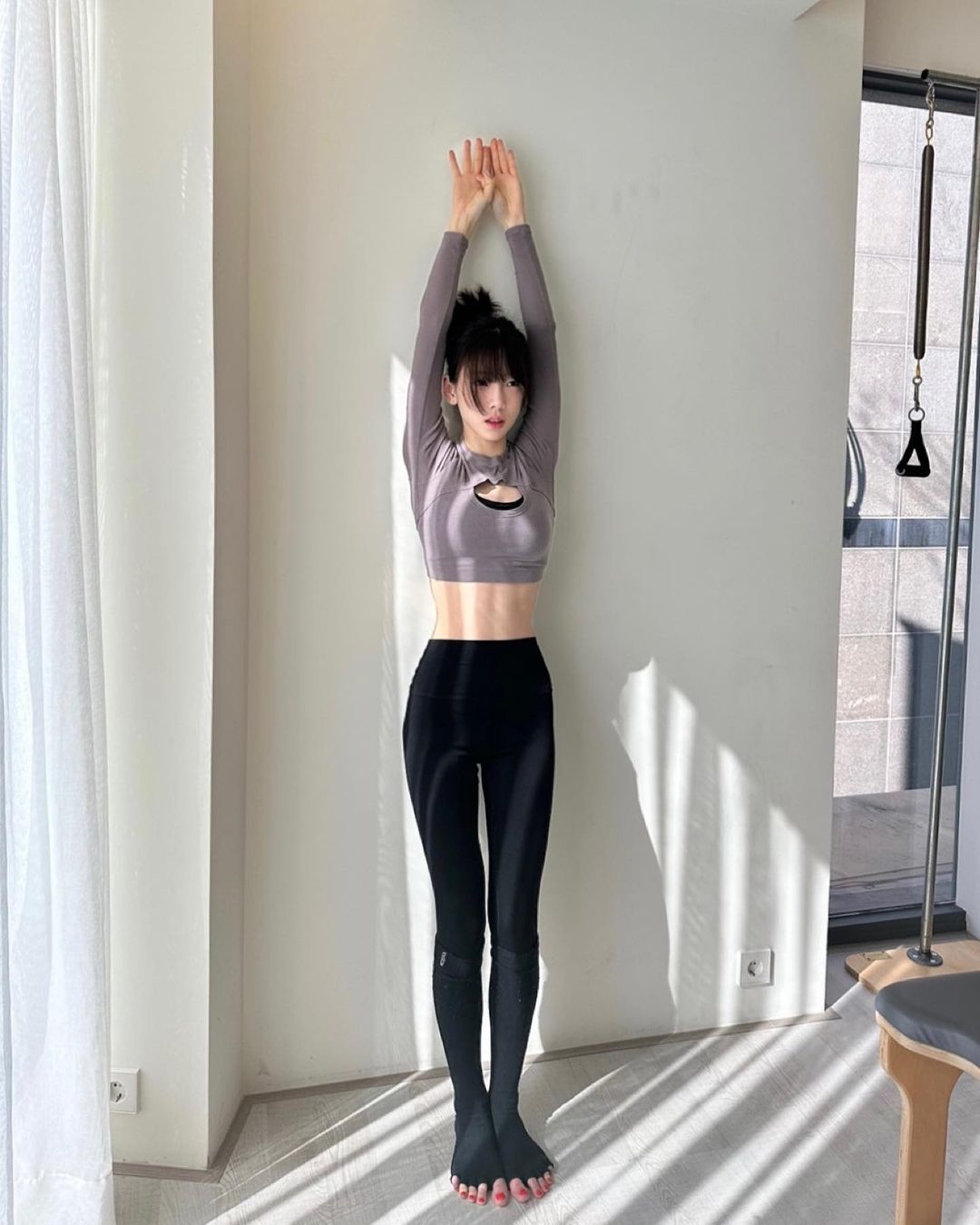 Taeyeon, small and skinny body with 11 abs... diet inspiration