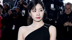 TWICE Dahyun Has People Gasping Over Her Looks At New York Fashion Week: 'Wrecked, yes or yes?