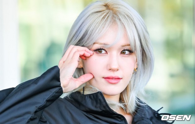 Jeon Somi Is Real-Life Barbie at 2023 Milan Fashion Week
