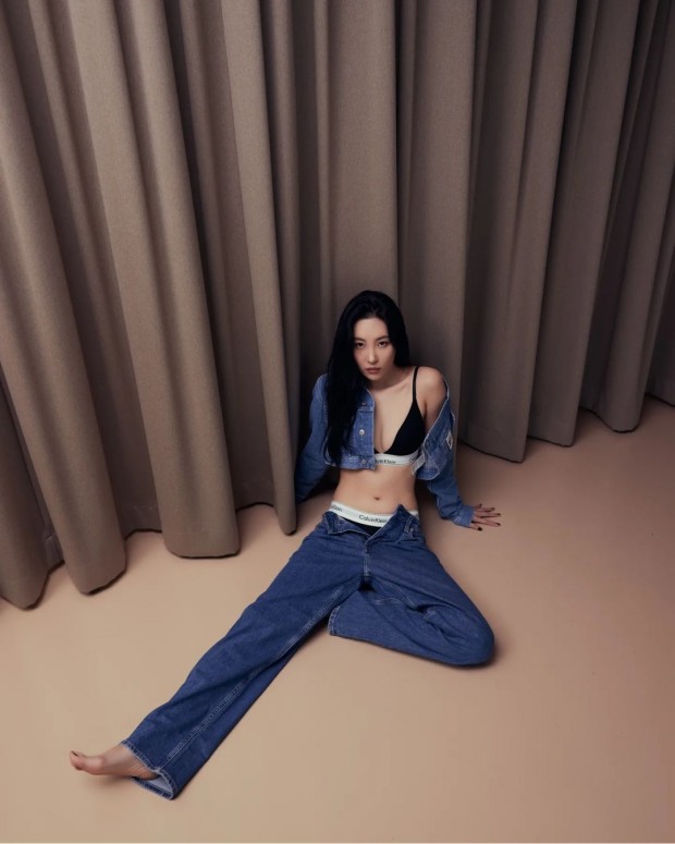 Sunmi looks gorgeous in the latest Calvin Klein photos 