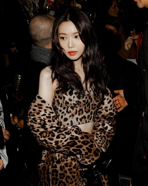 Former Apink Naeun Has People Stunned Over Her Gorgeous Looks At Milan Fashion Week: 'This is a big slay'