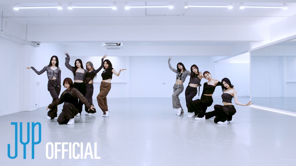 TWICE, first release of new song MV teaser... Appearance of bare face 'extraordinary'