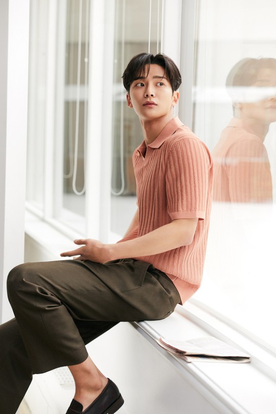 Rowoon, the standard of refreshing charm