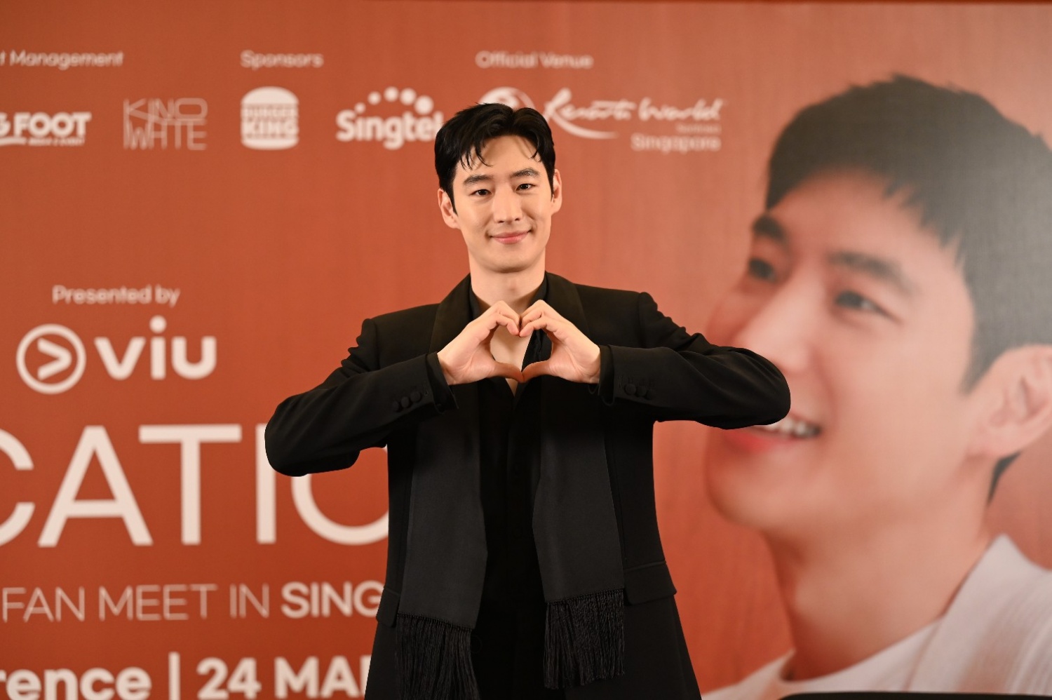Exclusive Photos from Lee Je Hoon's Press Conference In Singapore