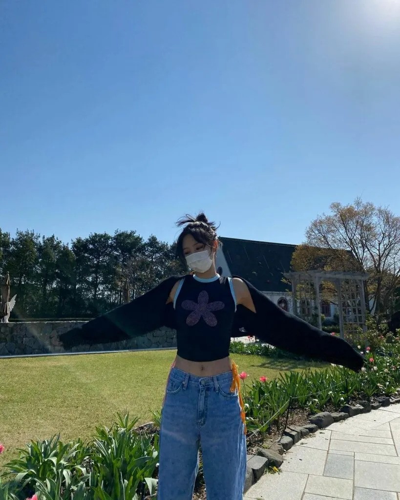 Steal Jennie Kim's Stunning Style: The Ultimate Guide to Dressing Like a K-Pop Fashion Icon