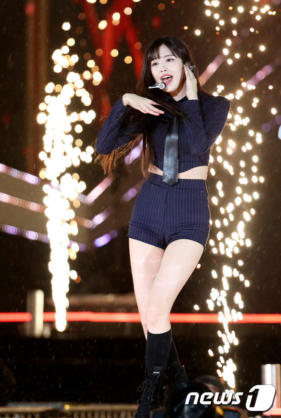 IVE Delivers Sizzling Performance at Seoul Festa 2023 | KpopStarz