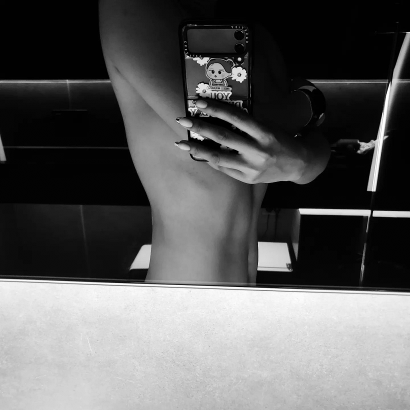 THIS Former SISTAR Member Leave People Shocked With Amazing Physique in Topless Picture