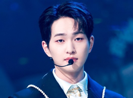 SHINee Onew Net Worth 2023: How Rich Is 'O (Circle)' Singer?