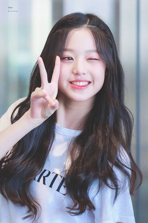 IVE Jang Wonyoung Praised For Strong Mentality: 'She's overcoming everything herself'