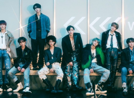 Stray Kids' Album '5-STAR' Attains Highest 1st-Week Sales in Hanteo, Surpasses THIS 3rd-Gen K-pop Group