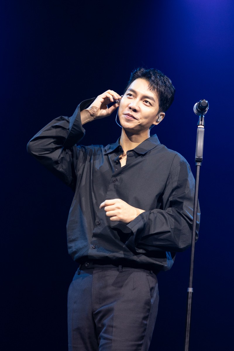 Exclusive Photos From Lee Seung-gi’s “The Dreamer’s Dream - Chapter 2” Soundcheck Party In Singapore