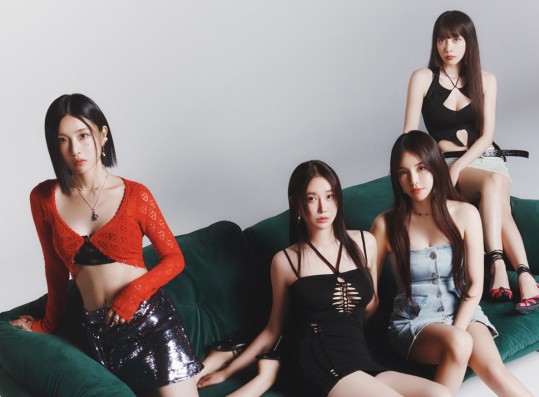 BB GIRLS drop sexy second set of concept photos for 'One More Time