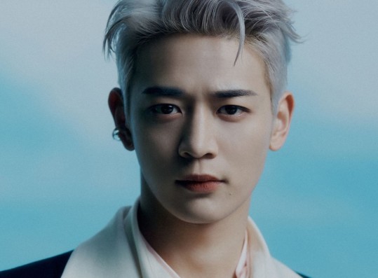 Reporter Shares Anecdote About SHINee Minho After Subscribing to His Bubble